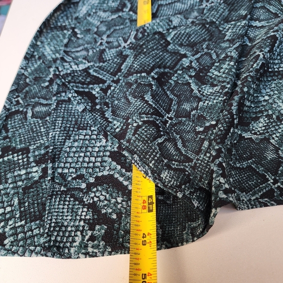 $139 1. STATE Green Wild Thing Python Snake Shirt Idiot Dress Pink Reptile Sz XS - Picture 15 of 16